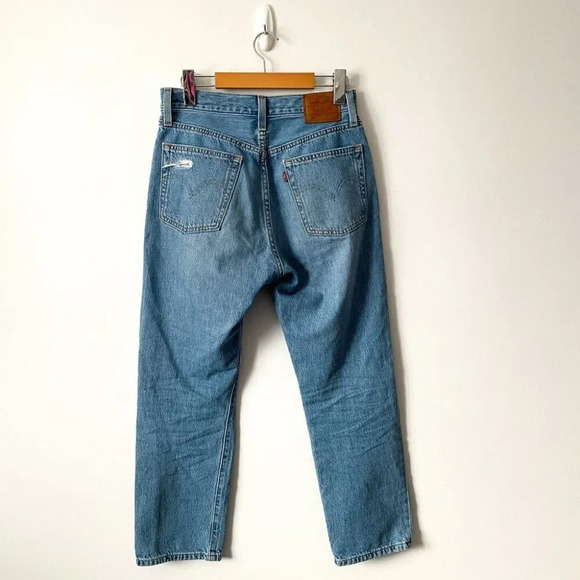 Levi's Straight Distressed Ripped Denim Jeans Light Blue Size 26 - Picture 3 of 5